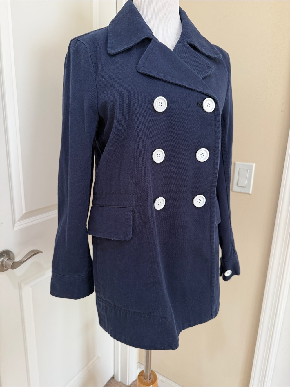 J. Crew Double Breasted Classic Twill Chino Heavyweight Cotton Peacoat Size 8 - Picture 4 of 10